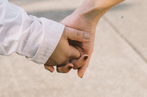 Małżeństwa wielokulturowe na Filipinach: wyzwania i tradycje rodzinne. Artykuł o związkach mieszanych filipińsko-zagranicznych.