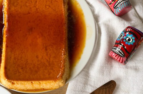 Flan Mexicano - Odkryj przepis na meksykański flan – kremowy deser z karmelowym sosem, idealny na każdą okazję. Prosty, pyszny i pełen smaku!