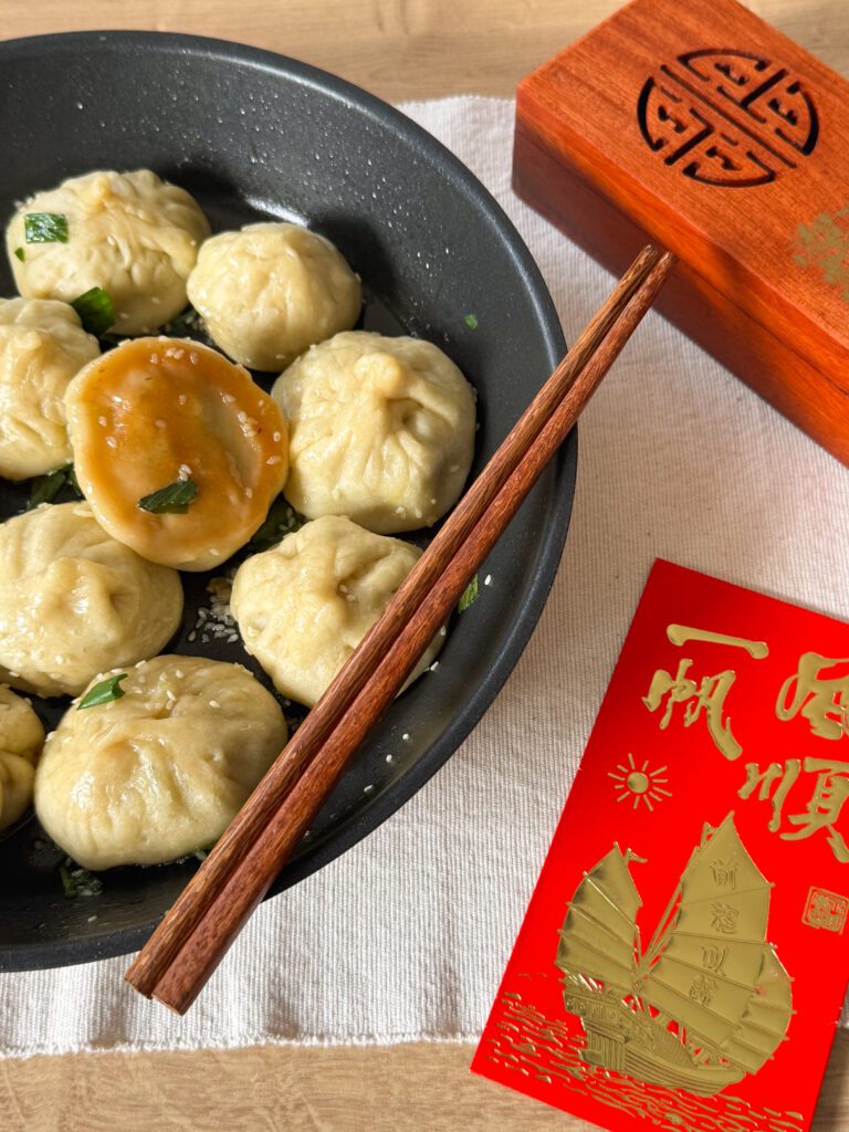 Sheng jian bao - chińskie smażone bułeczki